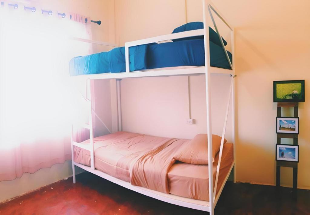 Oldie And Sleepy Hostel Udon Thani Exteriör bild